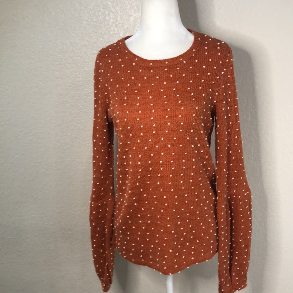 EUC hem & thread Bubble Cuff Sweater